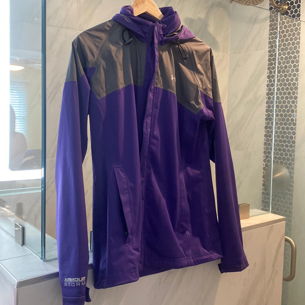 Under Armour | S Purple Rain Jacket